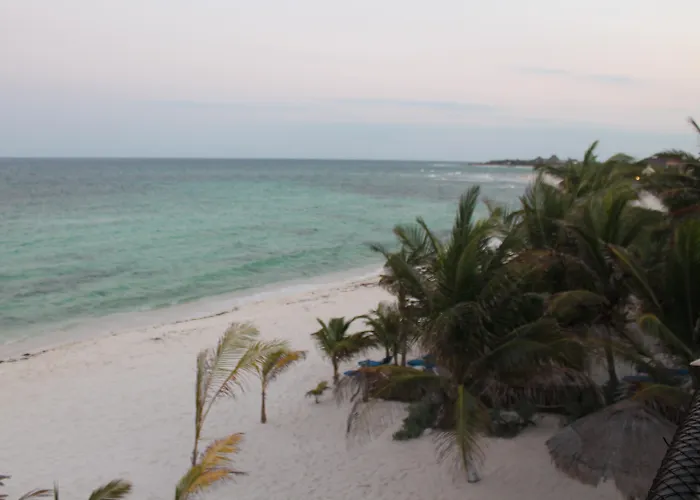 Aquatech Derosa Aparthotel Akumal
